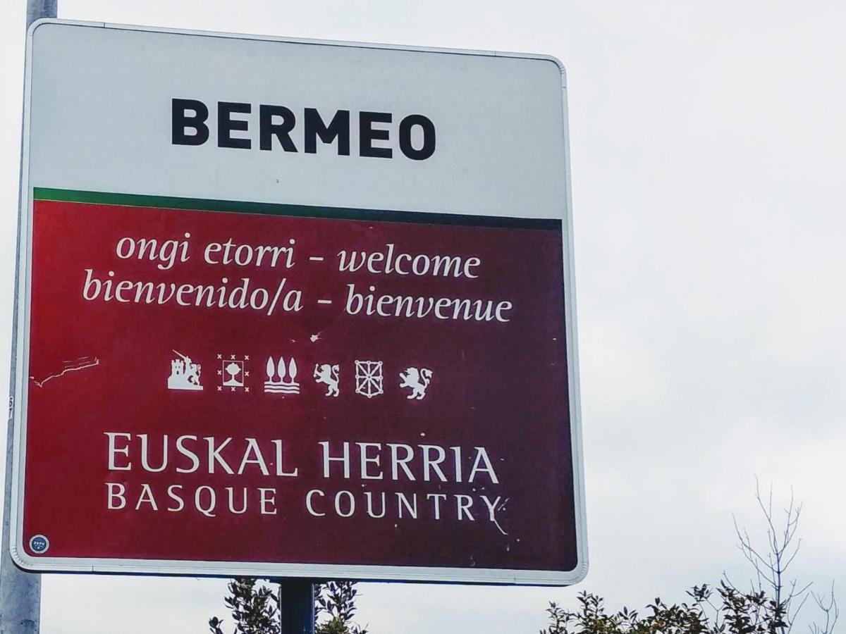 Bermeo y Urdaibai - Apartamento - tranquilo - WiFi - ASCENSOR y GARAJE en el mismo edificio Exterior foto